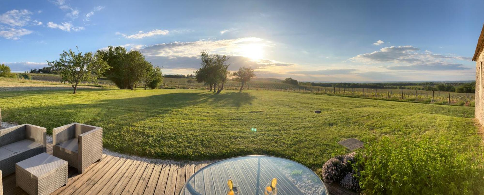 Perigourdine Avec Spa Et Vue Pomport Екстер'єр фото